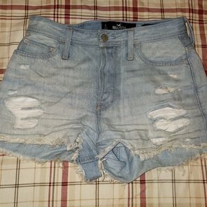 💚 Hollister Mom Short